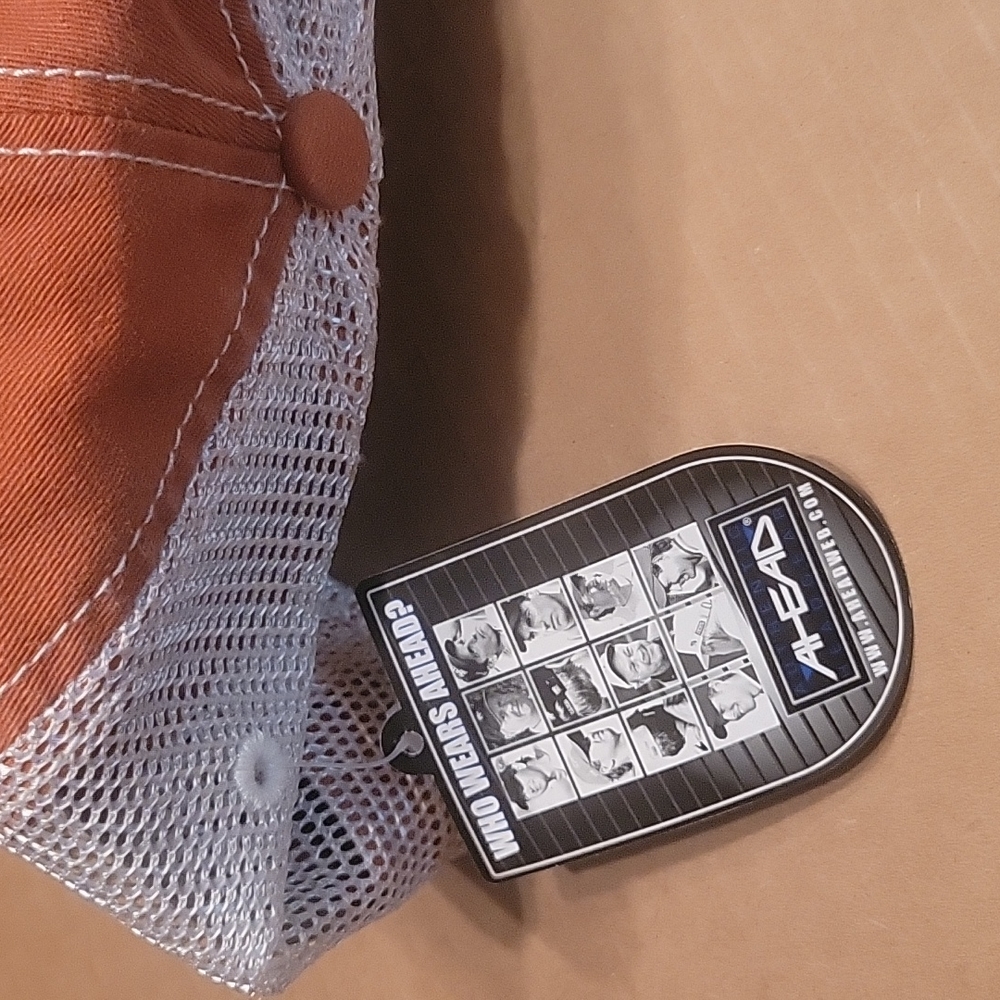 Castrol  trucker cap. - Picture 3 of 7